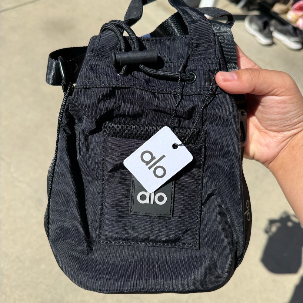 ALO Yoga Black Crossbody Bucket Bag - Picture 2 of 5